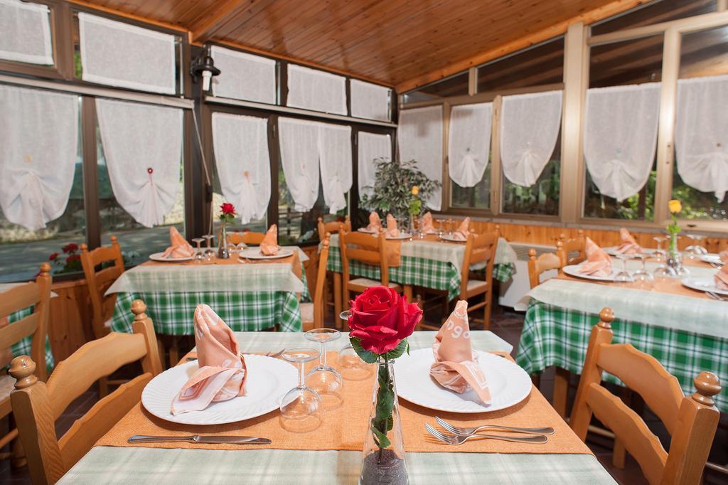 Albergo Ristorante il Fungo Santa Fiora Esterno foto